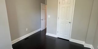 East Baltimore 2 Bedroom w/Den 1.5 Bathroom Gallery 24