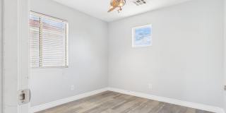 17648 W Lisbon Lane Gallery 18