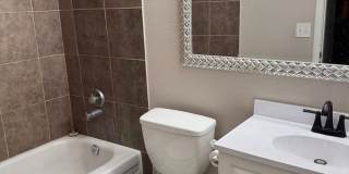 4925-4927 Indian Oaks Court Gallery 7