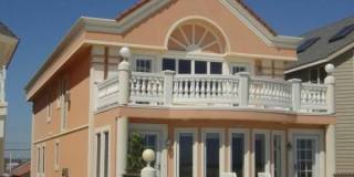 305 Beachfront Gallery 1