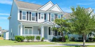 Spacious Living in the Heart of West Ashley Gallery 1