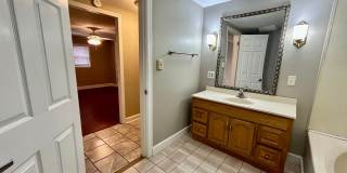 2 Bedroom in Richmond! - Water Included! Gallery 11