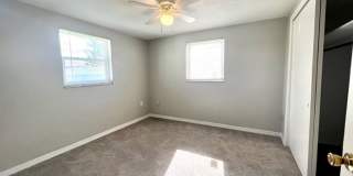 8910 Harvey Ln Gallery 13