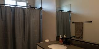 4 Bed, 3 Bath, 3 Car Garage Home For Rent Gallery 32