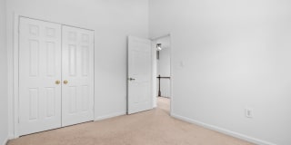 146 WASHINGTON Street Gallery 40