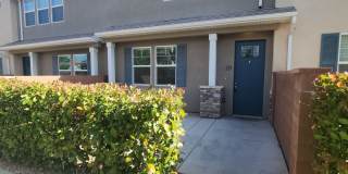 3 bed 2 bath Townhome for rent, small dog under 20 lbs allowed! Gallery 1