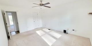 Charming 2BR House in Raleigh Gallery 21