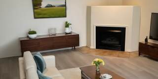 Beautiful Lakefront Condo! WSG & PUD Included! Gallery 1