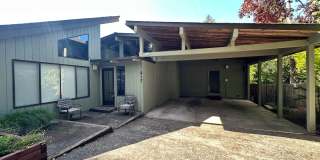 3+ Bedroom Custom Eastside Home Gallery 1