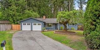 Remodeled Rambler with 2/Car garage, RV Parking and an Impressive Back Yard!!!!! Gallery 3