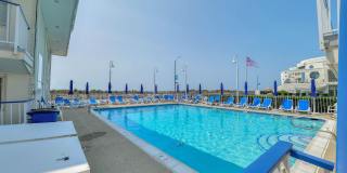 5800 Boardwalk Gallery 17