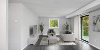 Laurel West End Gallery 7