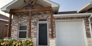 1027 Fairway Dr Gallery 1