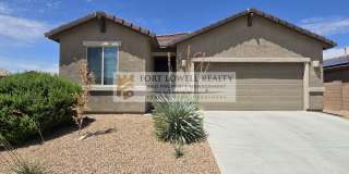 Modern 3 Bed / 2 Bath Home with Open Floor Plan & Community Pool Gallery 1