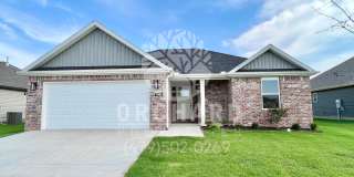 Siloam Springs- Single-Family Home- Stunning Cherrywood Plan Gallery 1