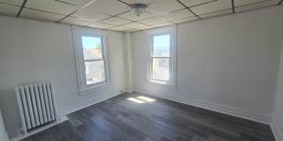 450 Maple Street Gallery 1