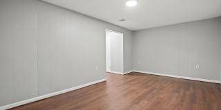 Welcome to Jackson Oak! This stunning 3-level townhome is now available for rent and offers the perfect blend of modern luxury and comfortable living. Gallery 30