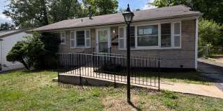 Charming 3-bedroom, 2-bathroom single-family Gallery 1
