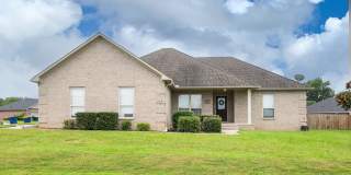2420 Canterbury Court Gallery 1