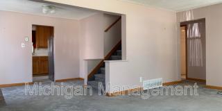 7428 Deering St Gallery 13