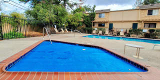 Remodeled 3bd 3-Story Townhouse With Attached Garage Remodeled 3bd 3-Story Townhouse With Attached Garage Gallery 47