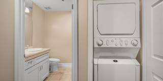 850 N Croft Ave unit: 203 Gallery 25