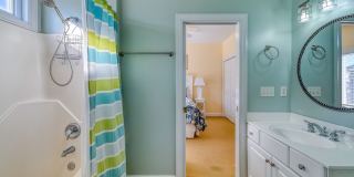 OFF-SEASON FURNISHED MONTHLY RENTAL Gallery 28