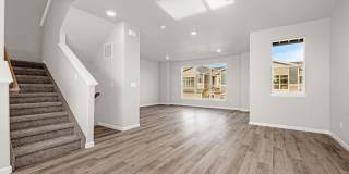 Luxury Townhome with Stunning Mountain Views | 4 Bed | 3.5 Bath Gallery 3
