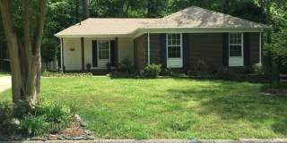 Wonderfully Maintained Ranch in North Oaks! Gallery 1