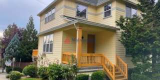 Lovely Corner Lot with Open Floor Plan, High Ceilings, Gourmet Kitchen. Gallery 1