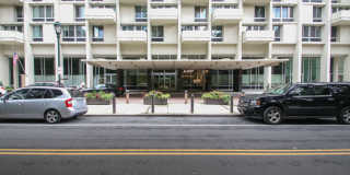 Luxury 1 Bedroom with Balcony, Pool  City Views – Hopkinson House Gallery 1