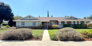 Beautiful 4-Bedroom Home on Sunset Dr in South Redlands! Beautiful 4-Bedroom Home on Sunset Dr in South Redlands! Gallery 1