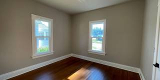 Newly Remodeled 2 Bed 1.5 Bath Home will Large Oversized 2-Stall Garage! Gallery 10
