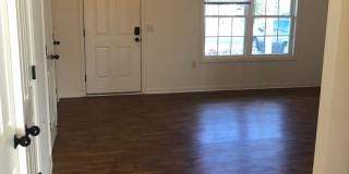 3 Bedroom, 2.5 Bath Two Level Townhouse Gallery 4