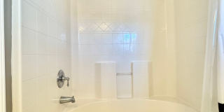 3 Bed, 2.5 Bath Townhome w/ 2 Car Garage Gallery 18