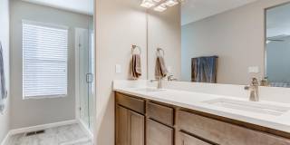 Evolve Real Estate: Beautiful House with Solar Panels  Available for Move in on August 5th! Gallery 8
