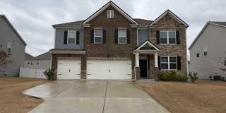 Beautiful and Spacious 5BR 4.5BA Home w/ Full Appliance Kitchen • Garage in Fairburn Gallery 1