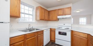 Ashley Midtown Gallery 14