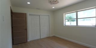5 S HERCULES Avenue Gallery 23