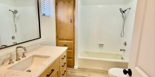 Remodeled 3-BR Home in Bloomington Gallery 15