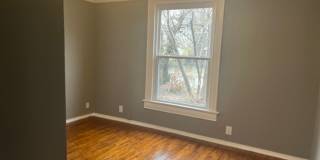 4 bed/1 bath, 1400 sqft home! 1700 W Chestnut St in Springfield MO. Gallery 8