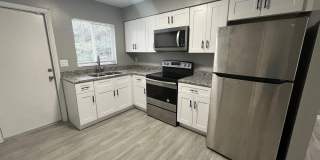 ** COMPLETELY REMODELD UNFURNISHED 2/1 DUPLEX AVAILABLE FOR MOVE-IN NOW  2024  ** ONE SMALL DOG FRIENDLY ** Gallery 3