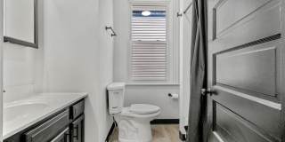 Stunning 3 bedroom home in Carrick available August 1! Gallery 11