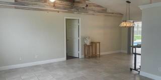 618 SE STREAMLET Avenue Gallery 10