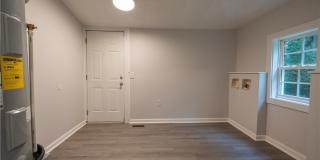 1913 Burnett Avenue Gallery 15