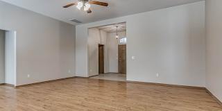 4 Bed | 2 Bath + Edmond Schools + North Hampton Addition Gallery 8