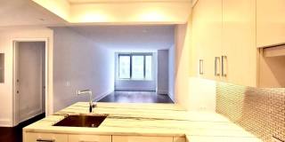 50 Riverside Blvd # 13 Gallery 9