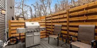 240 E Jefferson St Gallery 6