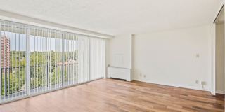 Hopkins House Gallery 13