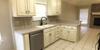 COMING SOON! Whitehouse! Gorgeous 4 Bedroom, 2 Bath Home Gallery 9